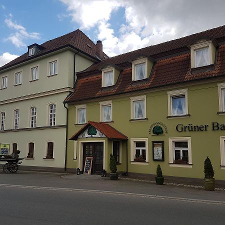 Traditionsgasthof Gruener Baum Bad Staffelstein Eksteriør billede
