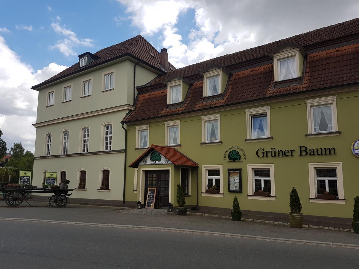 Traditionsgasthof Gruener Baum Bad Staffelstein Eksteriør billede